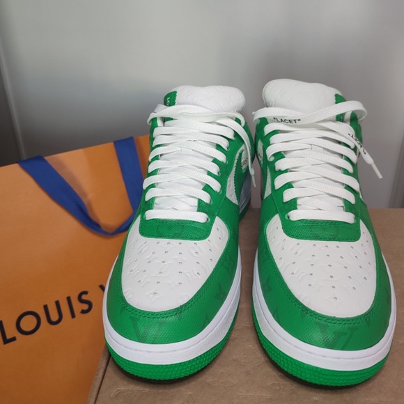 LOUIS VUITTON NIKE SNEAKERS - Picture 6 of 9